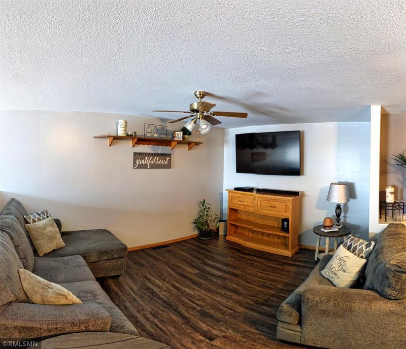 31158 Sunrise Trl, Stacy, MN 55079