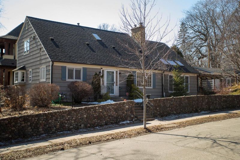 4000 Queen Ave S, Minneapolis, MN 55410