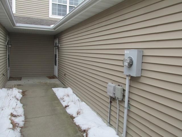 3064 River Falls Ct NW, Rochester, MN 55901