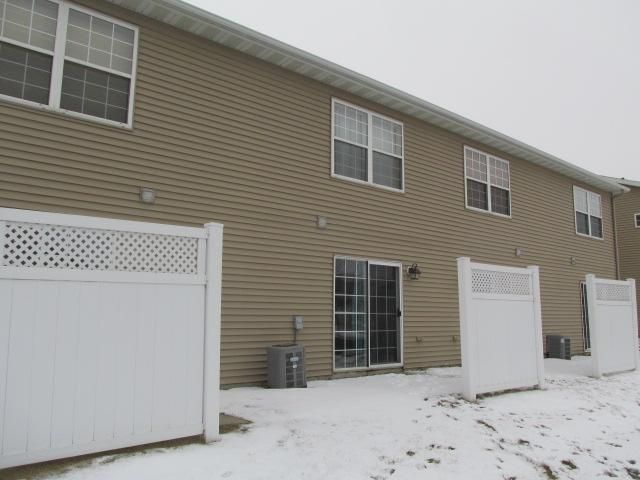 3064 River Falls Ct NW, Rochester, MN 55901