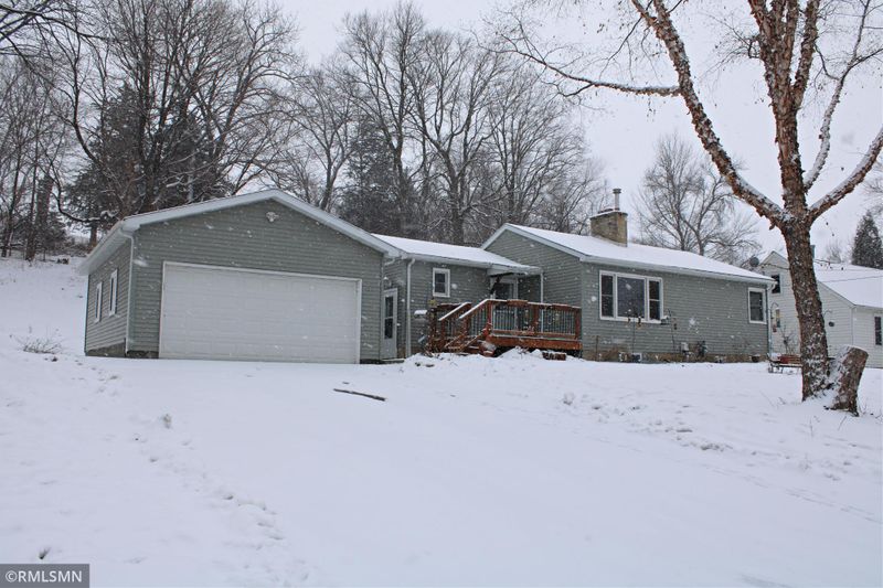 715 S 3rd St, Le Sueur, MN 56058