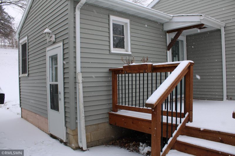 715 S 3rd St, Le Sueur, MN 56058