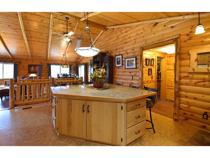 31122 Edgewater Farm Dr, Breezy Point, MN 56472