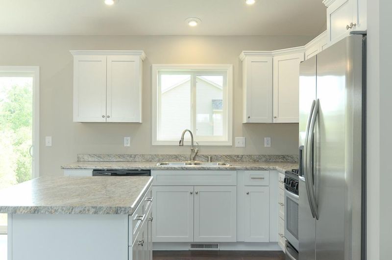 585 Alaska Loop, Cambridge, MN 55008