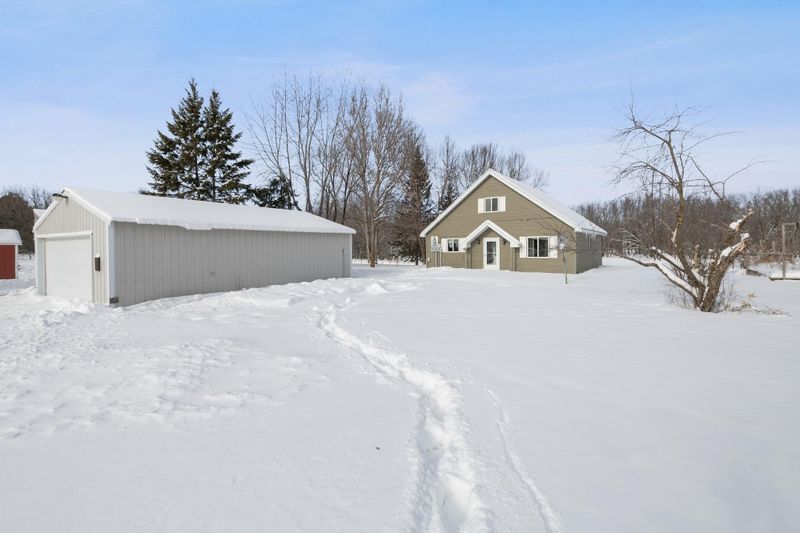 9509 Riverbed Rd, Pine City, MN 55063