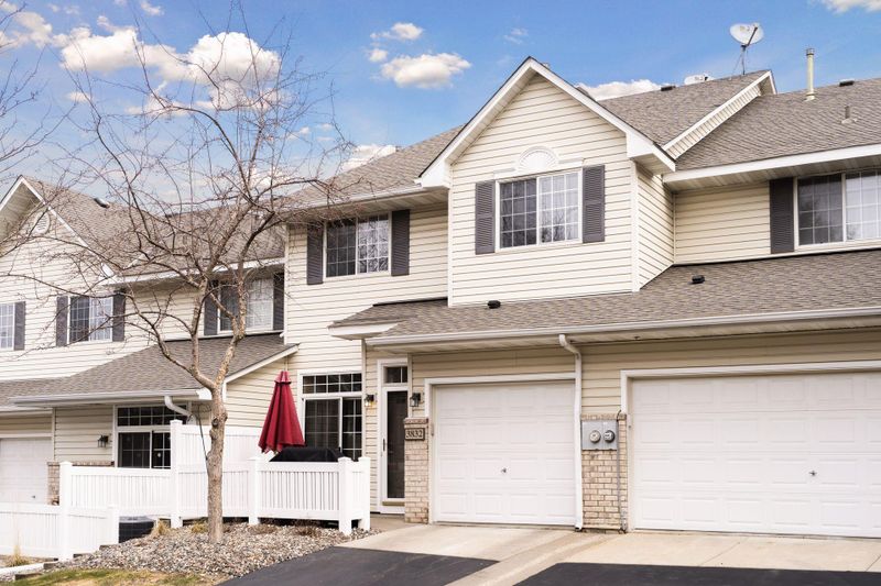 3832 Vermilion Ct S #105, Eagan, MN 55122