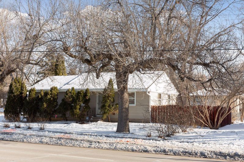 4556 Winnetka Ave N, New Hope, MN 55428