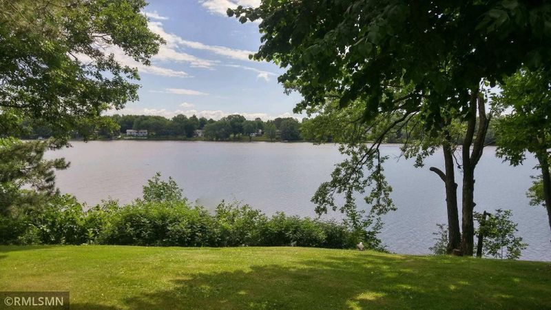 19174 Island View Dr, Mora, MN 55051