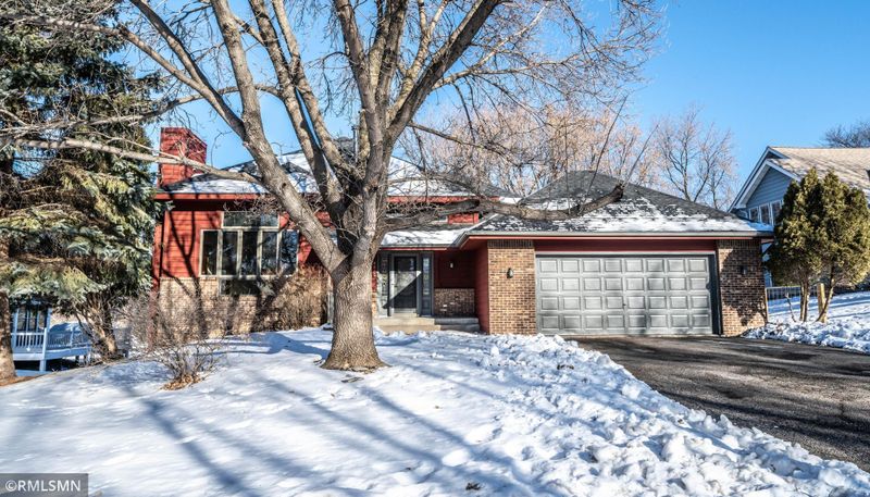 4472 W 144th St, Savage, MN 55378