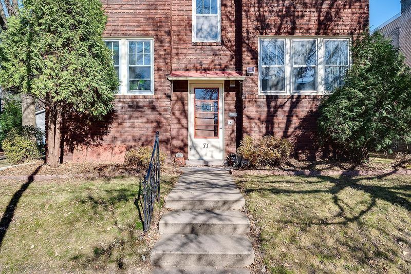 71 Isabel St W, Saint Paul, MN 55107