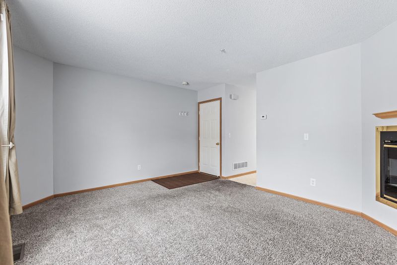 13173 Murdock Ter, Eden Prairie, MN 55347