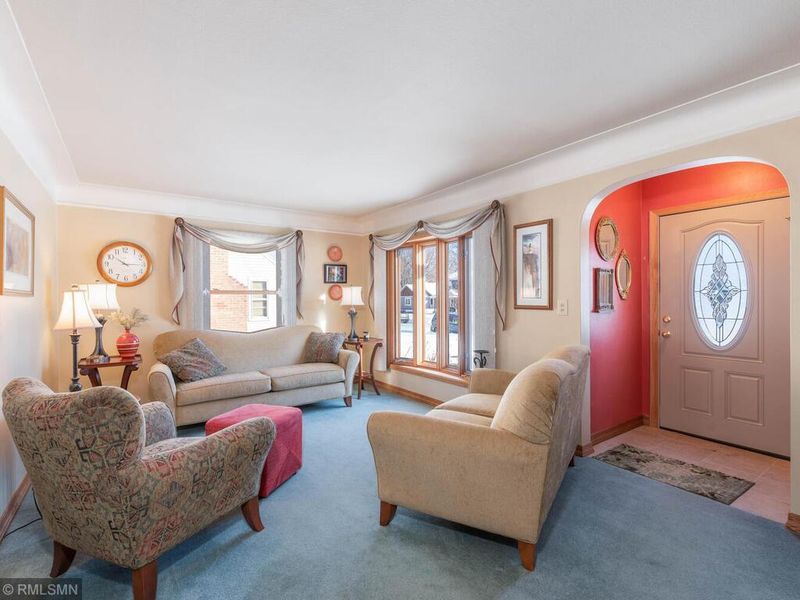 6832 James Ave S, Richfield, MN 55423