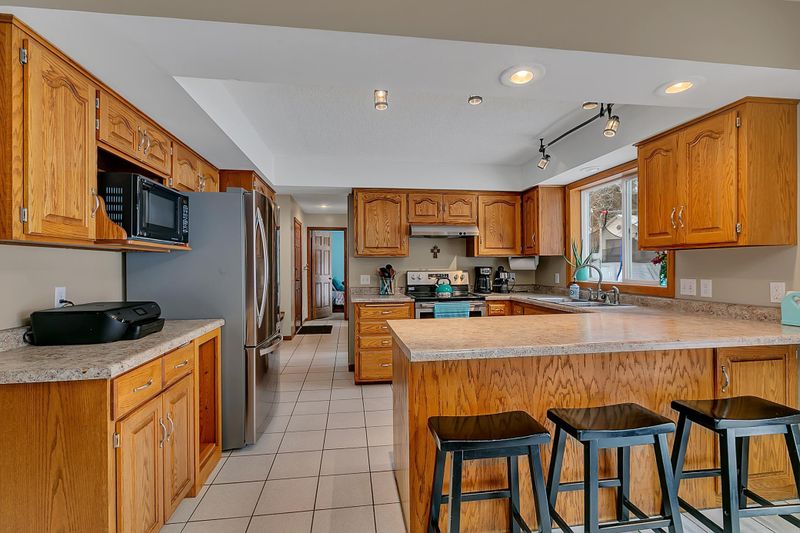 1816 Prairie Hill Rd, Saint Cloud, MN 56301