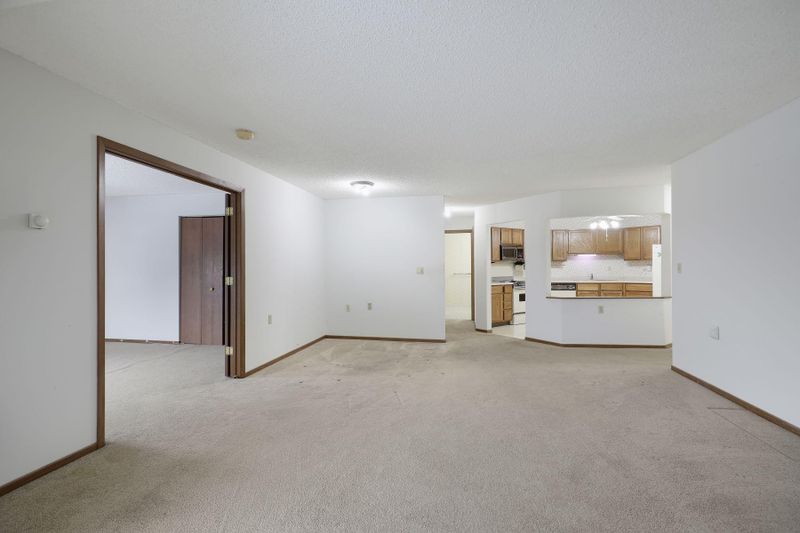 3232 Fremont Ave N #322, Minneapolis, MN 55412