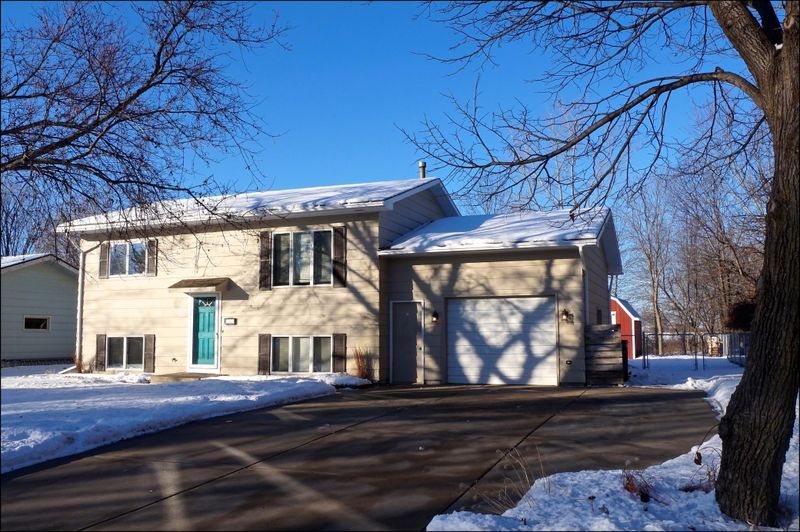 1512 Archibald St, Northfield, MN 55057