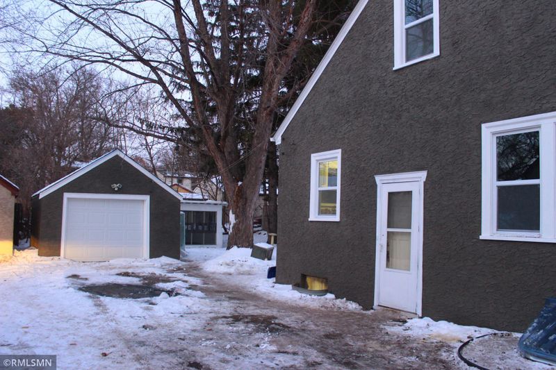 623 Larpenteur Ave E, Maplewood, MN 55117