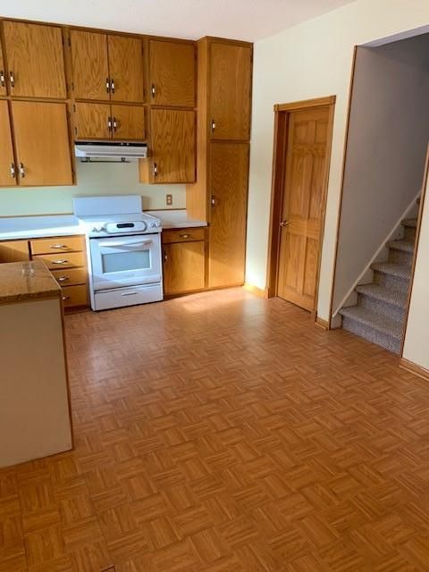 18 2nd St SE, Melrose, MN 56352