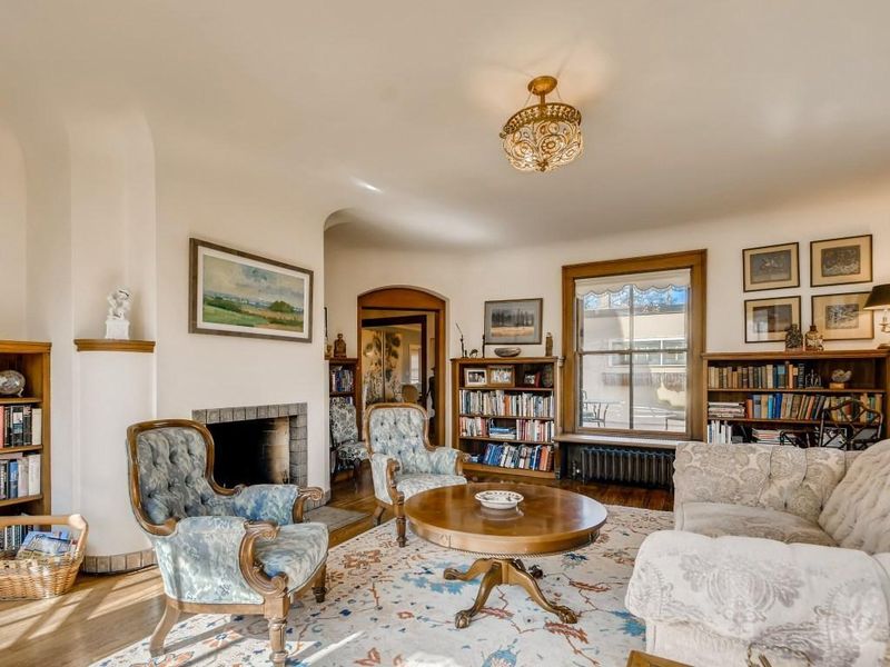 7-9 Crocus Hill, Saint Paul, MN 55102