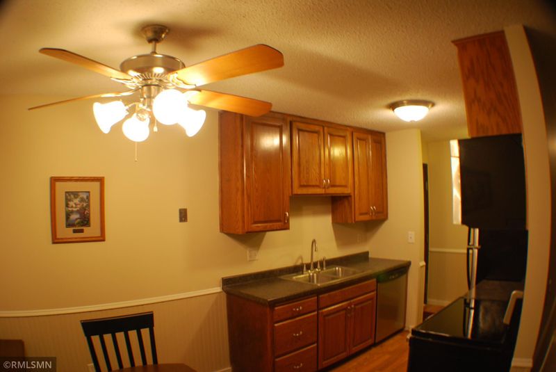 401 E Burnsville Pw #217, Burnsville, MN 55337