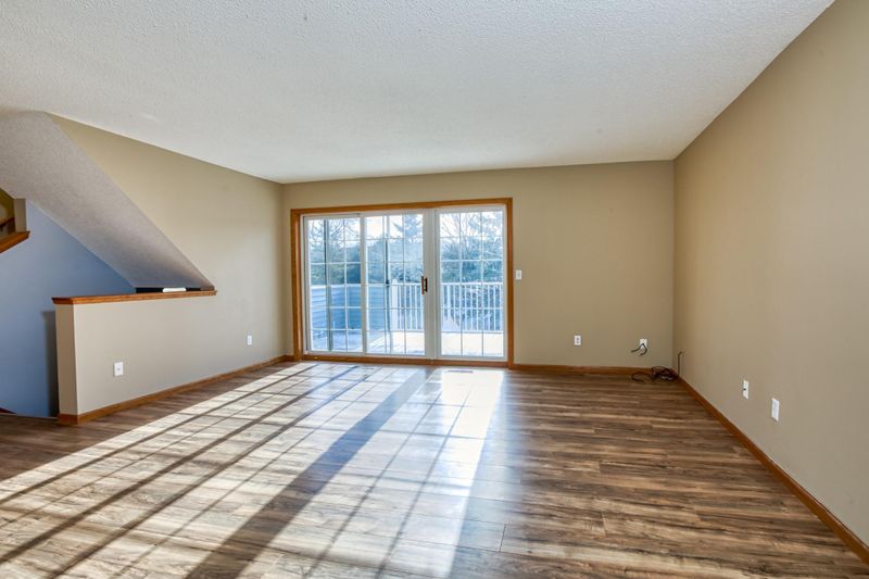 11682 Millpond Ave #122, Burnsville, MN 55337