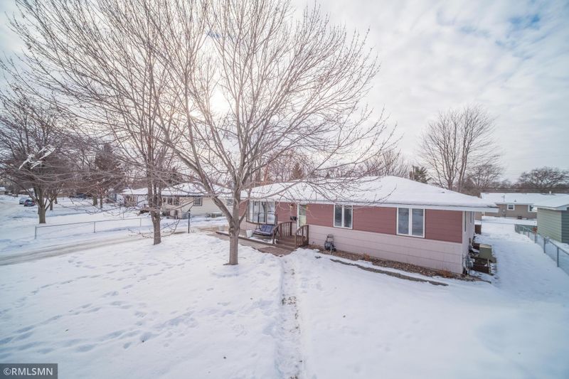 7207 June Ave N, Brooklyn Center, MN 55429