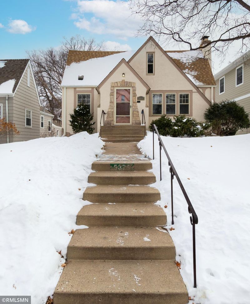5325 Elliot Ave, Minneapolis, MN 55417