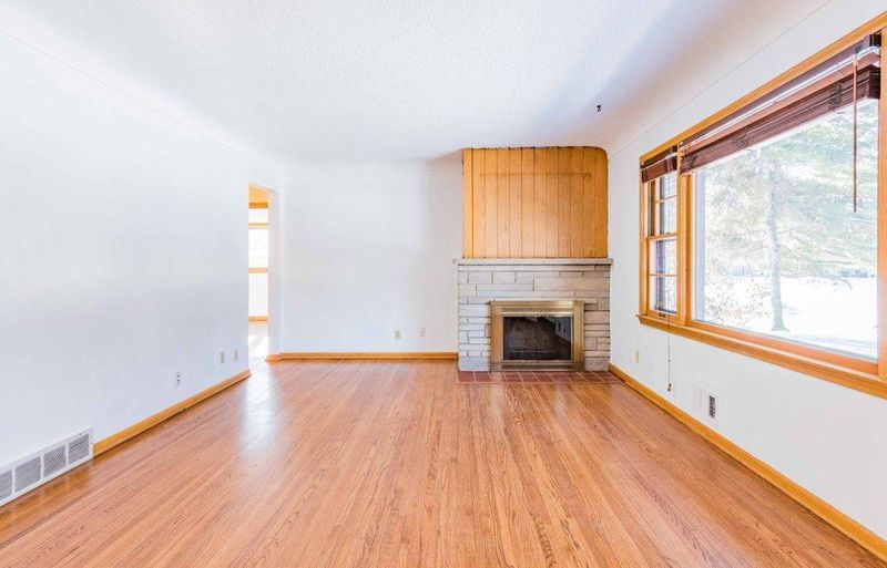 129 Logan Pw NE, Fridley, MN 55432