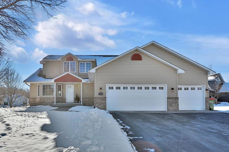 1168 Ruffed Grouse Ct, Lino Lakes, MN 55014