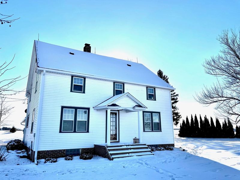 E6906 450th Ave, Menomonie, WI 54751