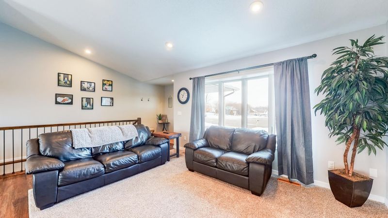 1129 Golfers Ct SE, Rochester, MN 55904