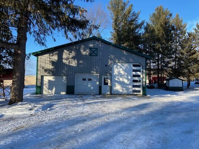 181 County Line Ave, Clear Lake, WI 54005