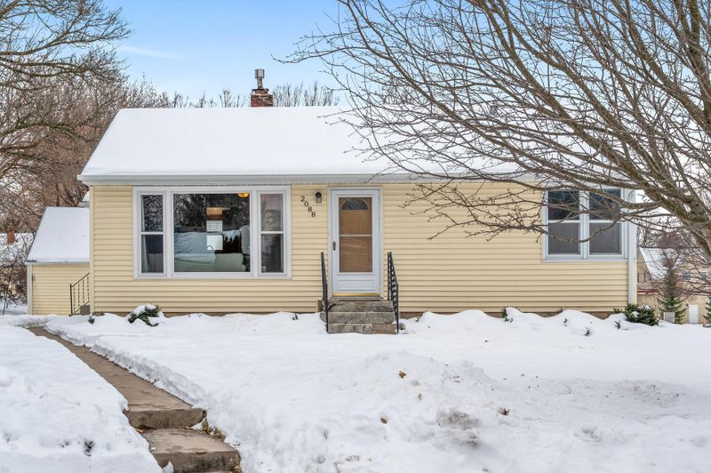 2088 Shryer Ave E, North Saint Paul, MN 55109