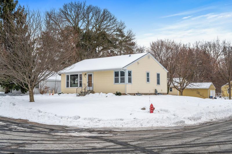 2088 Shryer Ave E, North Saint Paul, MN 55109