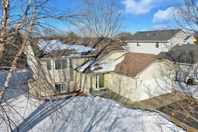 9624 Hamlet Ave S, Cottage Grove, MN 55016
