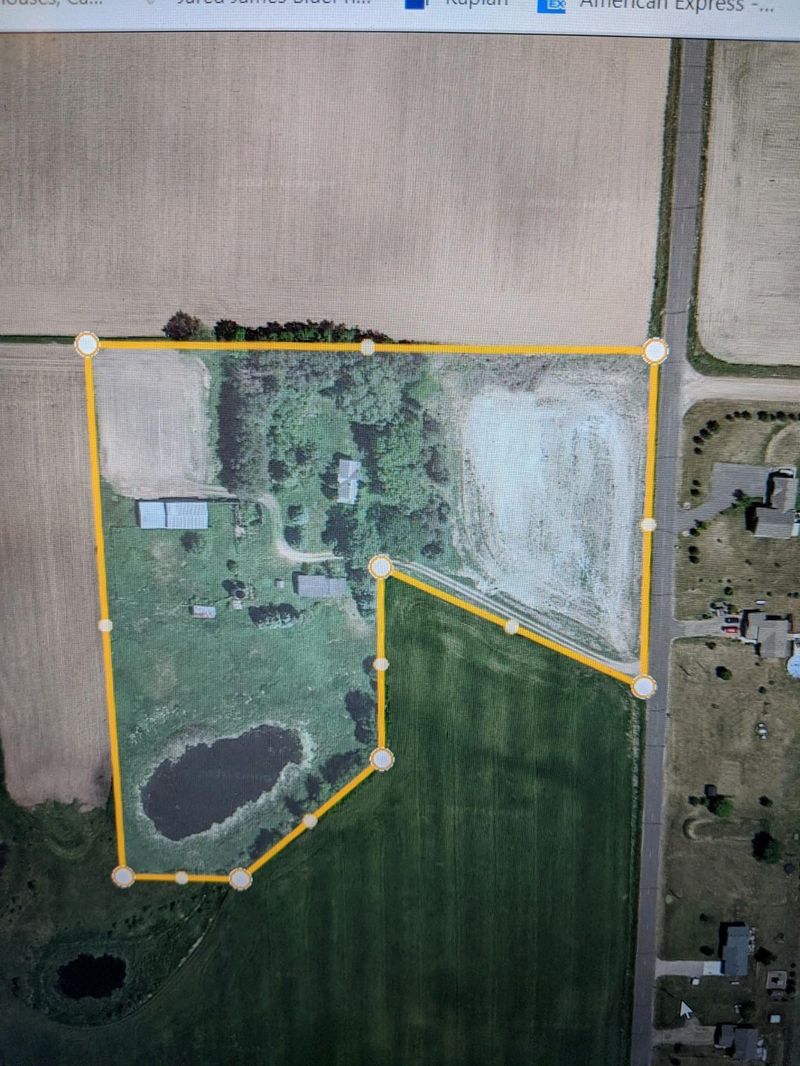 34028 Naples St NE, Cambridge, MN 55008