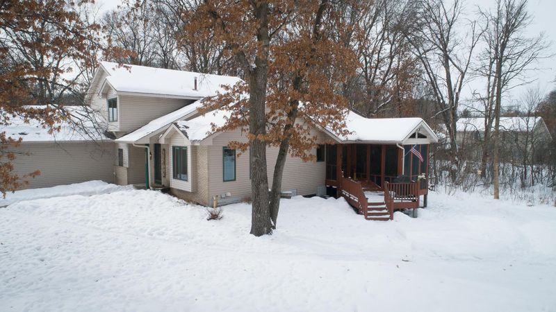 3225 Ten Oaks St S, Cambridge, MN 55008