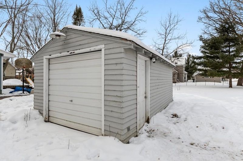 26778 Fenwick Ave, Wyoming, MN 55092