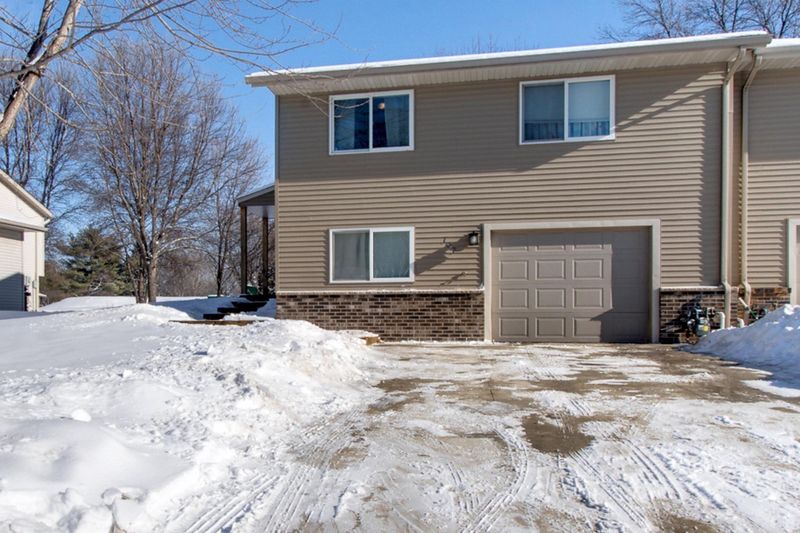 707 Columbus Ave S, New Prague, MN 56071