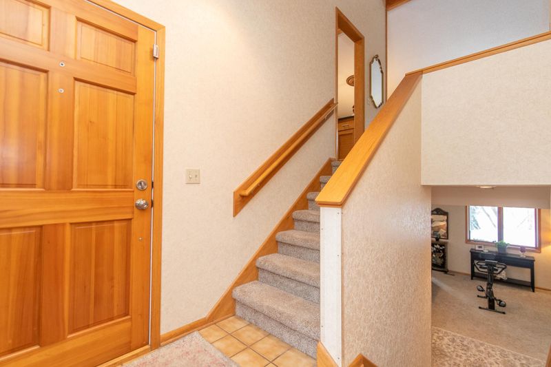 4073 Quantico Ln N, Plymouth, MN 55446