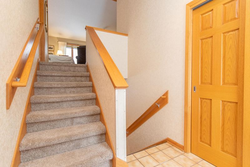 4073 Quantico Ln N, Plymouth, MN 55446