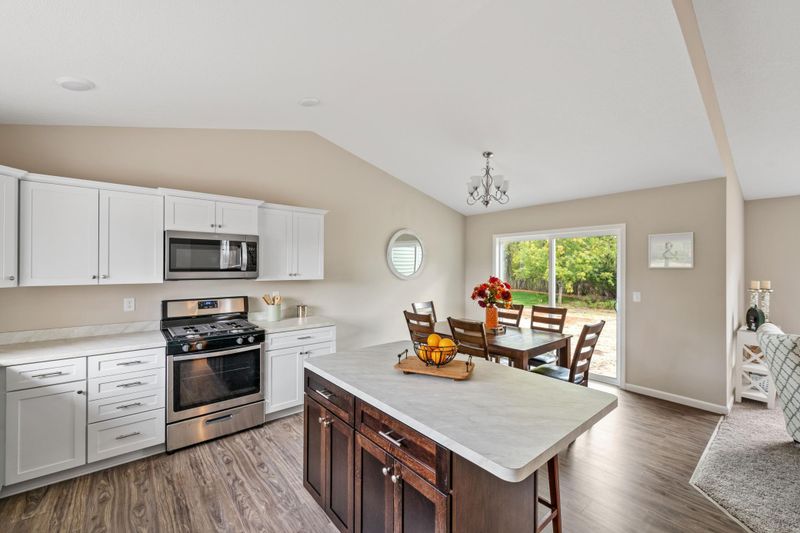 25905 22nd St W, Zimmerman, MN 55398
