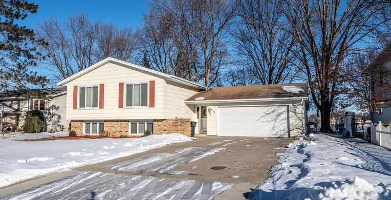 30 Hickory St, Farmington, MN 55024