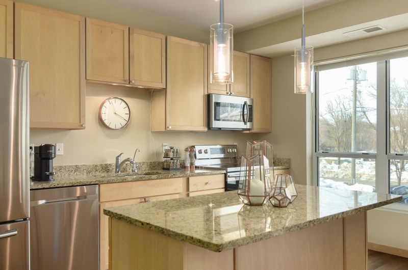 1502 5th St N #211, Hopkins, MN 55305