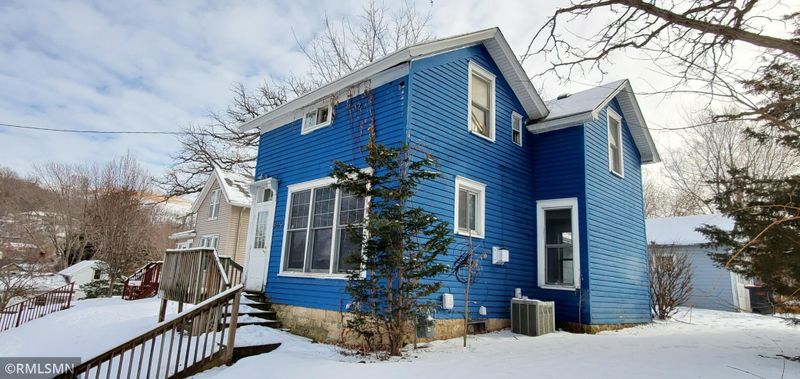 465 11th St, Red Wing, MN 55066