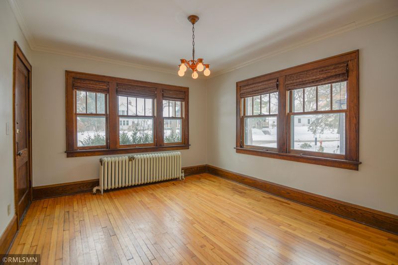 2283 Brewster St #2, Saint Paul, MN 55108