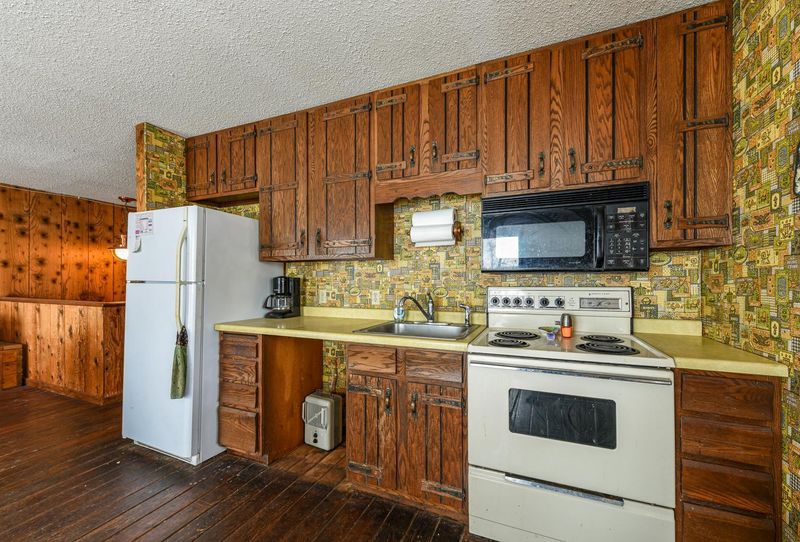 9062 Wilderness Point Rd, Brainerd, MN 56401