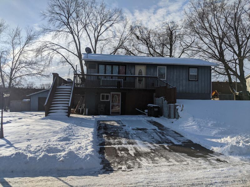 1024 S Hamlet Dr S, Avon, MN 56310