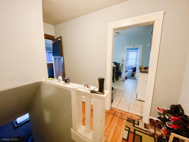 1046 Arkwright St, Saint Paul, MN 55130