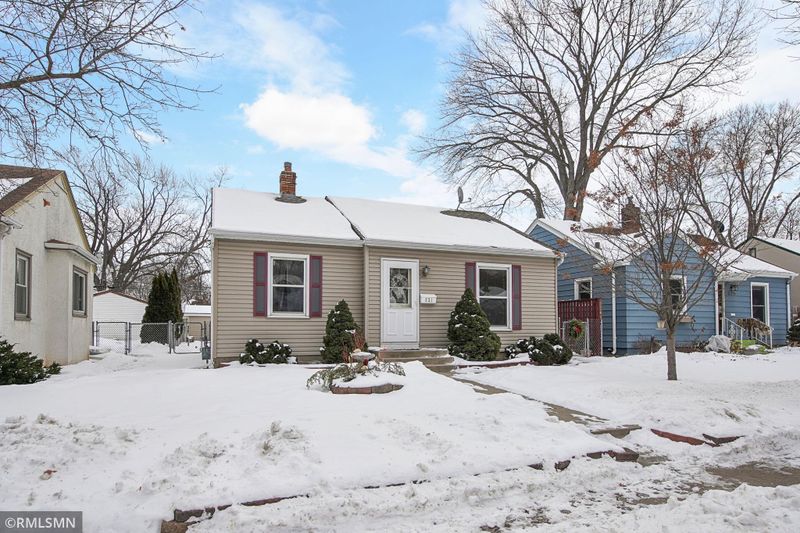 621 7th Ave S, South Saint Paul, MN 55075