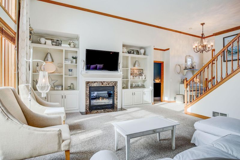 1200 Amundson Ct, Stillwater, MN 55082